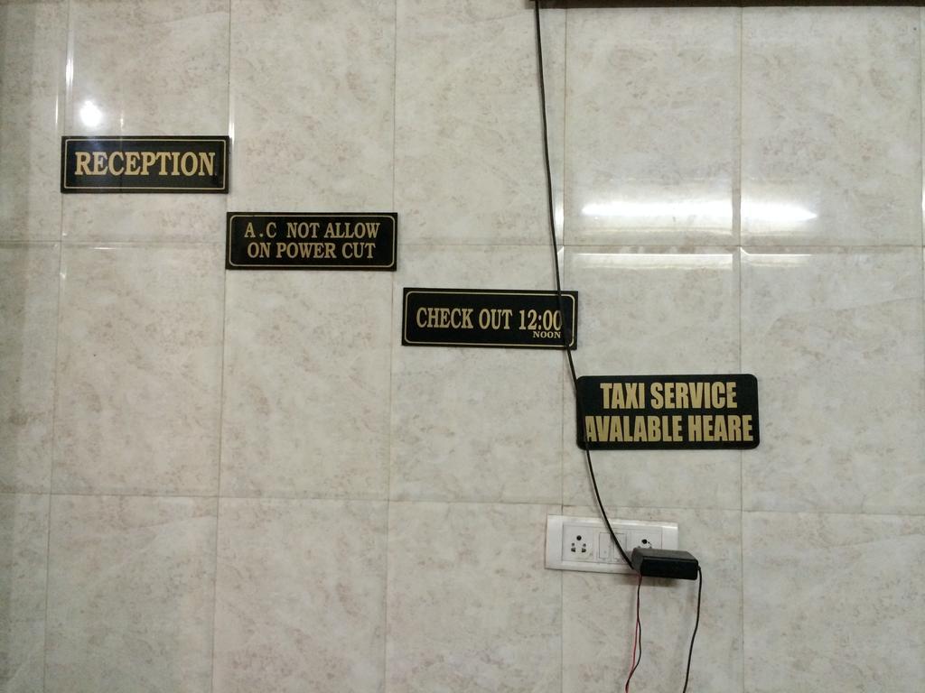 Diamond Heritage Hotel Amritsar Buitenkant foto