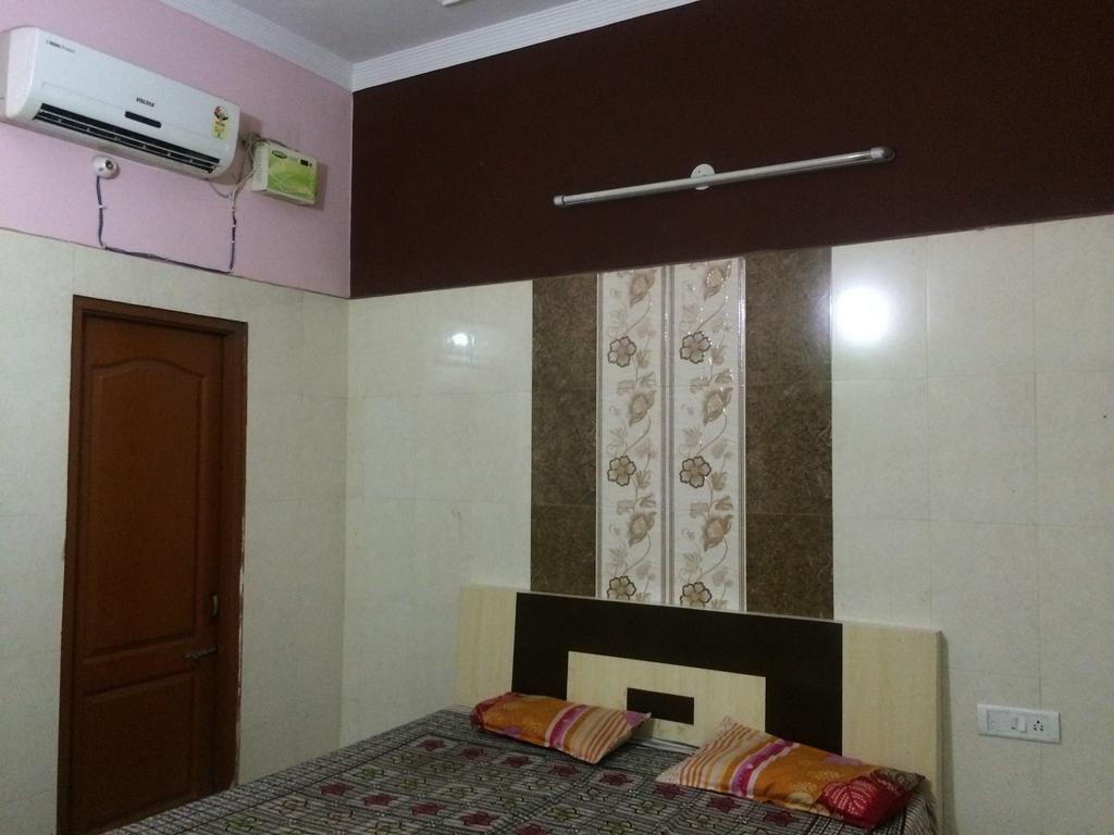Diamond Heritage Hotel Amritsar Buitenkant foto